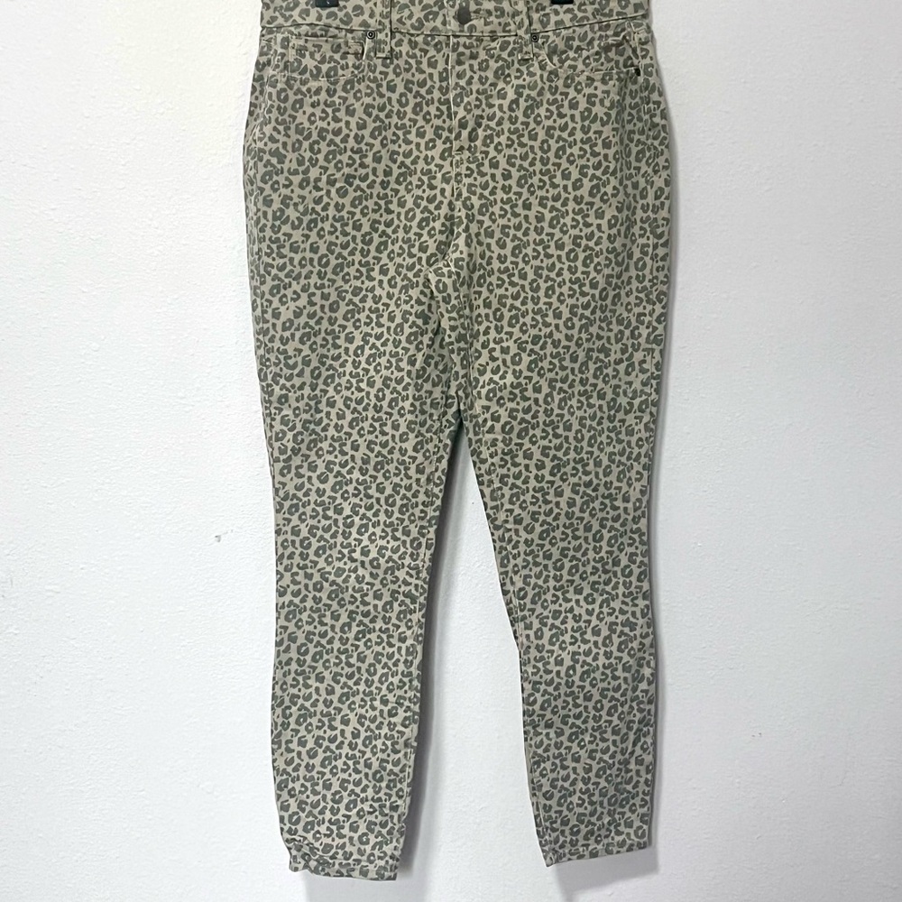 NYDJ‎ for CHICO'S lift tuck leopard Brown and Tan pants Slim Fit 8